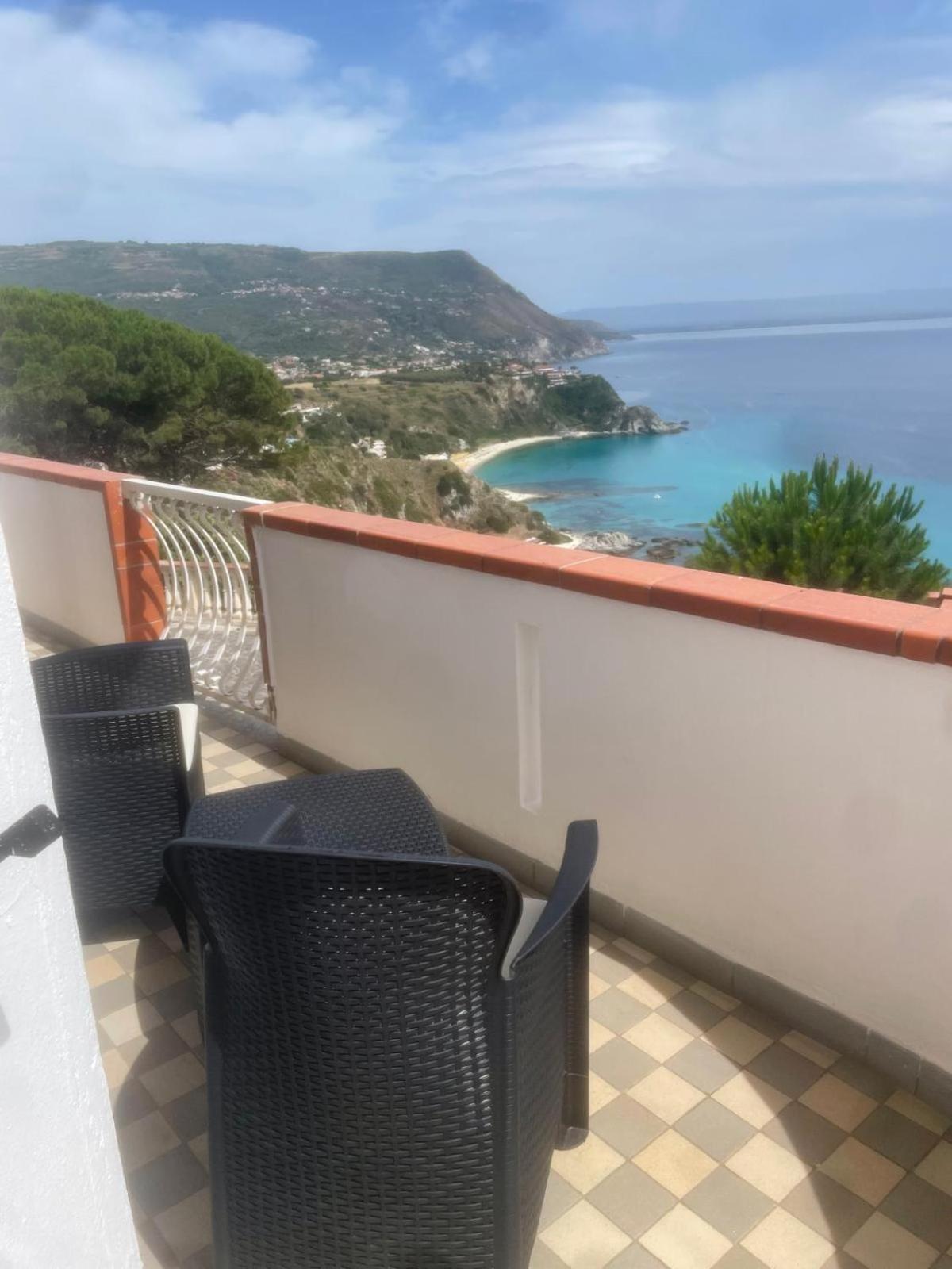 Villamargherita Capo Vaticano Dış mekan fotoğraf