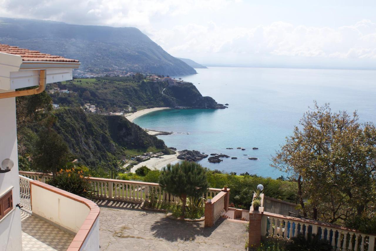 Villamargherita Capo Vaticano Dış mekan fotoğraf