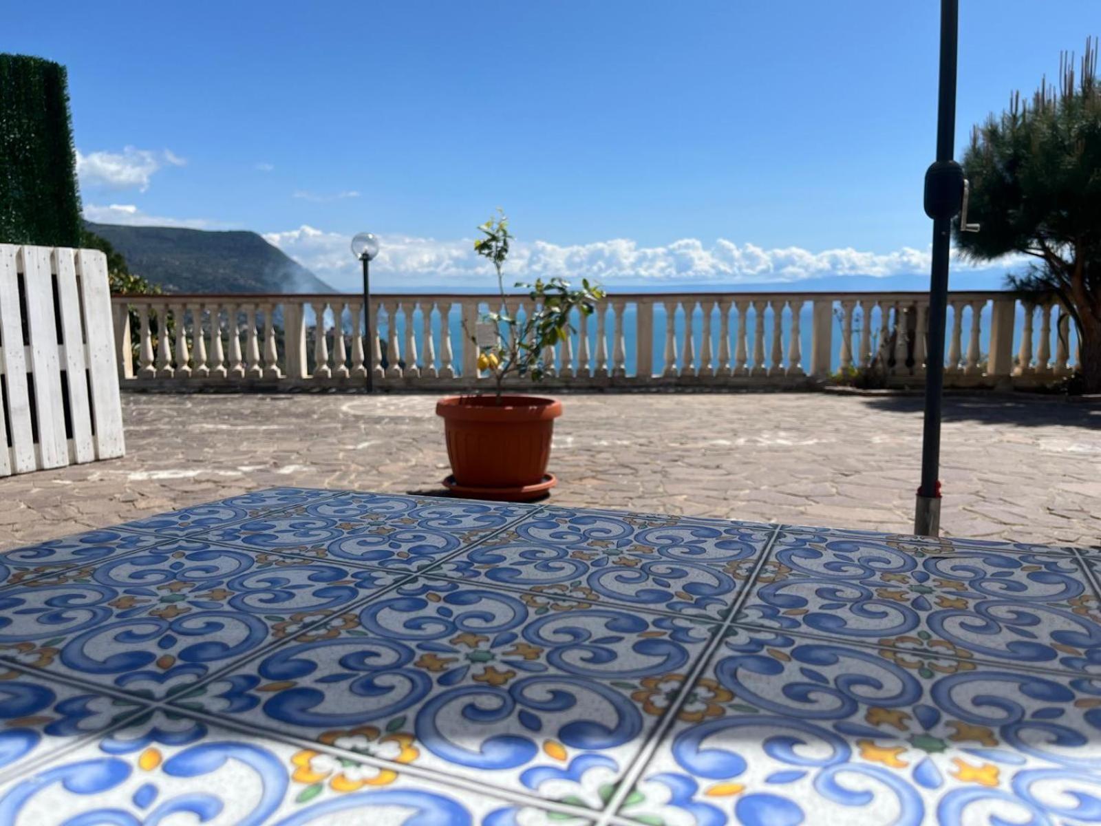Villamargherita Capo Vaticano Dış mekan fotoğraf